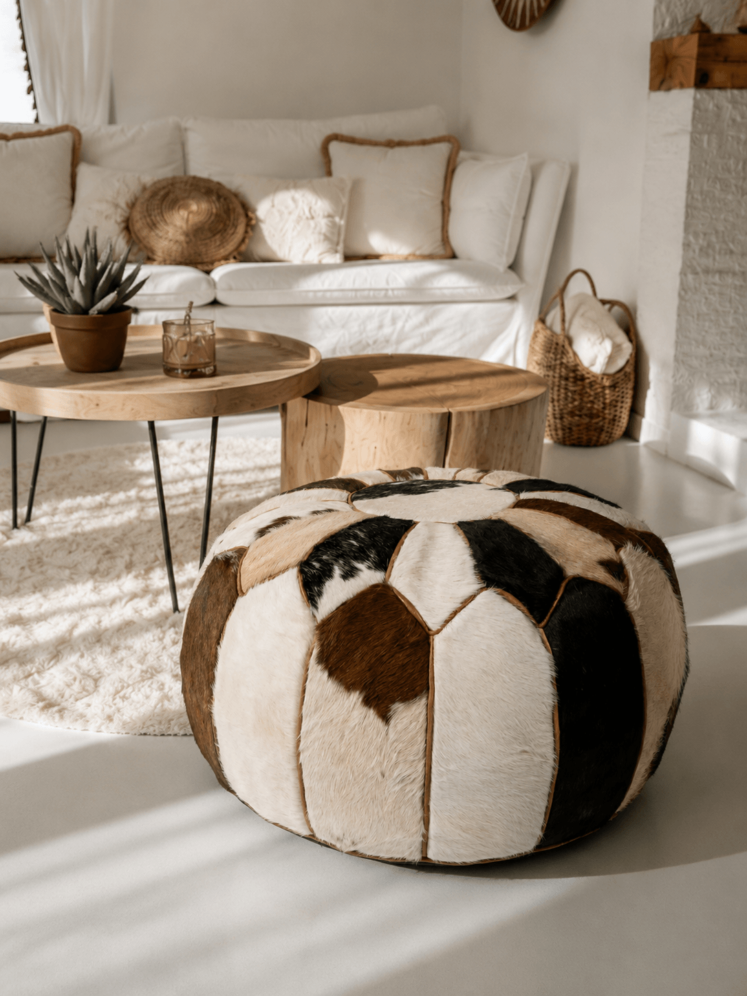Pouf marocain en fourrure naturelle fait main – artisanat marocain authentique